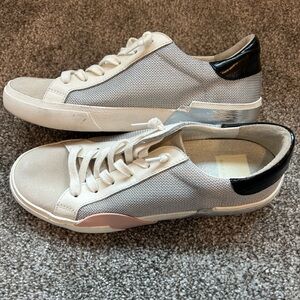 Dolce Vita Zina sneakers Size 7 gray-silver sneakers